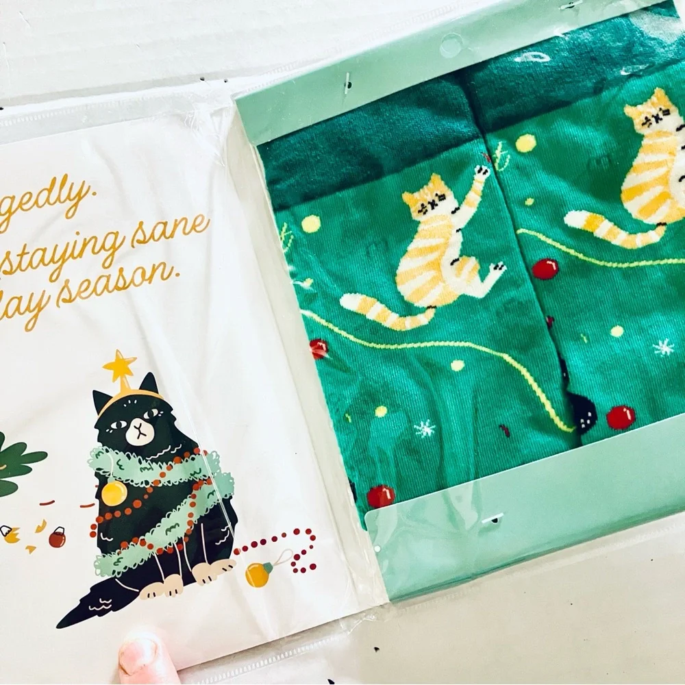 Festive Cat Socks - Green
